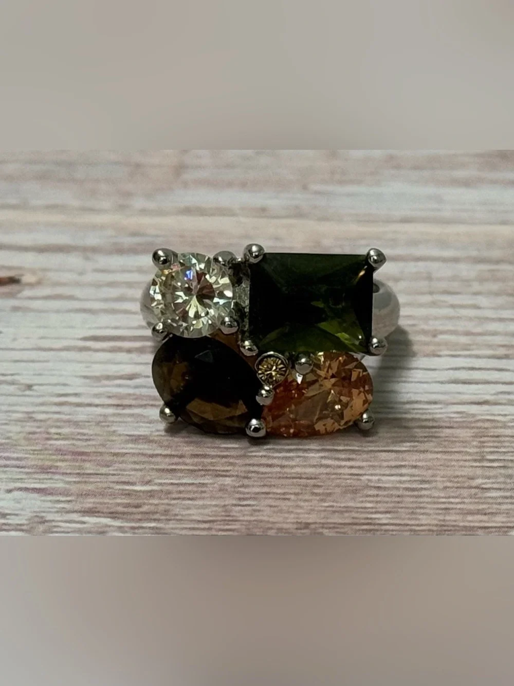 Avon gorgeous green